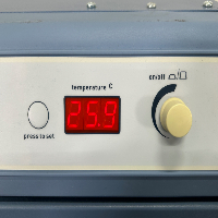Stuart SI505 Microtitre Plate Shaker Incubator image 3